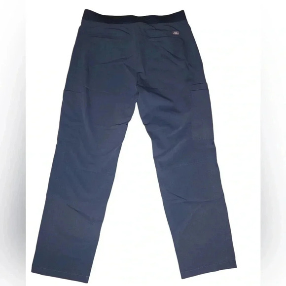 FIGS- Men’s Blue Axim Cargo Scrub Pants - Picture 9 of 13